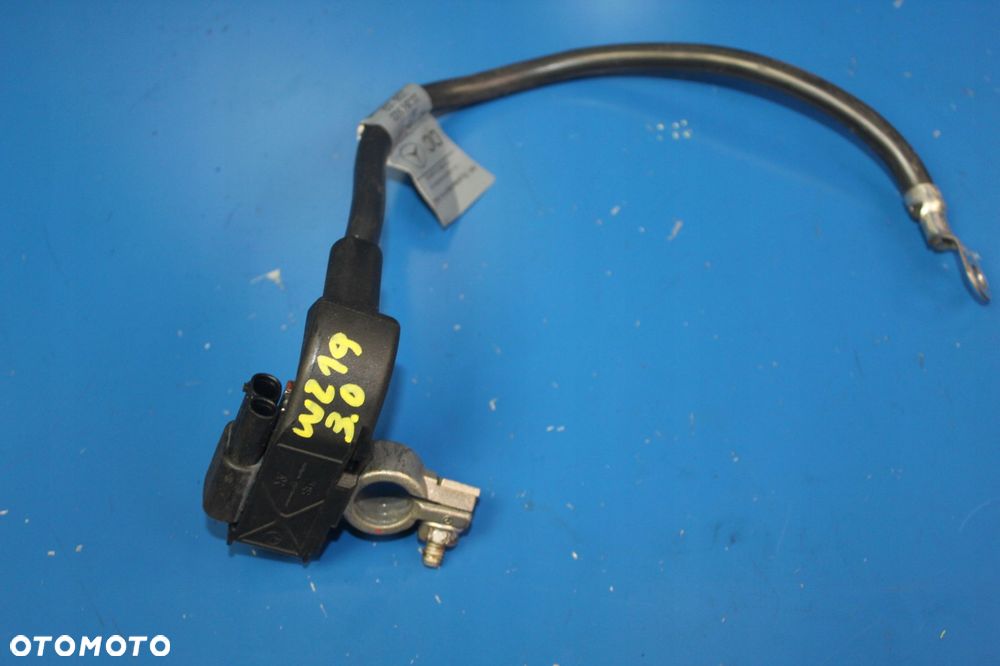 MERCEDES CLS W219 04-10 KLEMA MINUS KABEL PRZEWÓD - 1