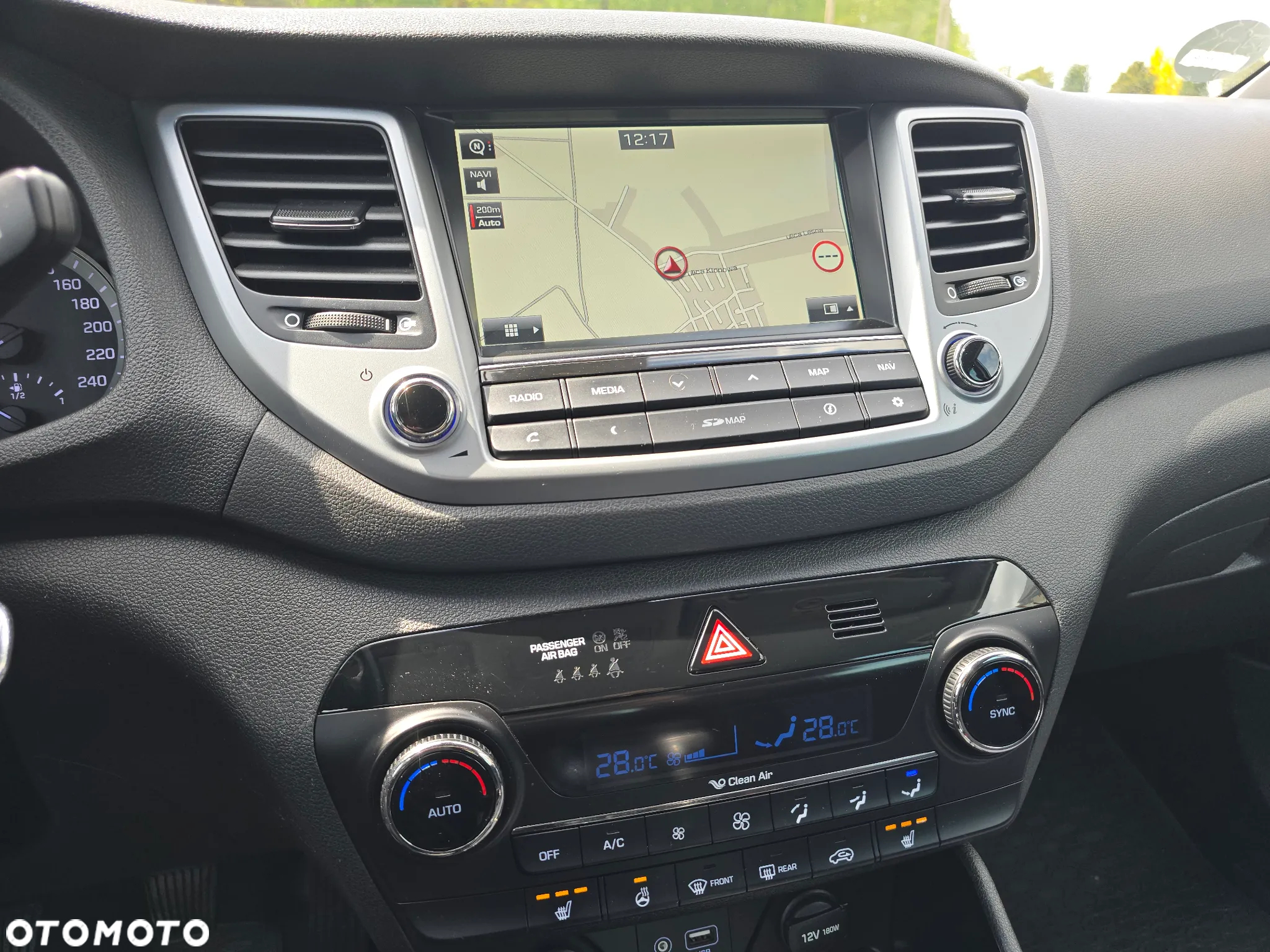 Hyundai Tucson 1.7 CRDI BlueDrive Style 2WD - 23