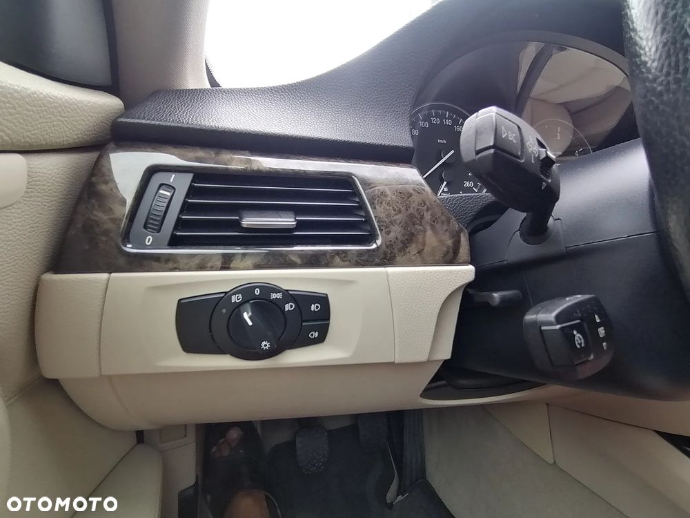 BMW Seria 3 320d Coupe - 35