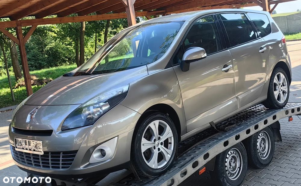 Renault Scenic - 11