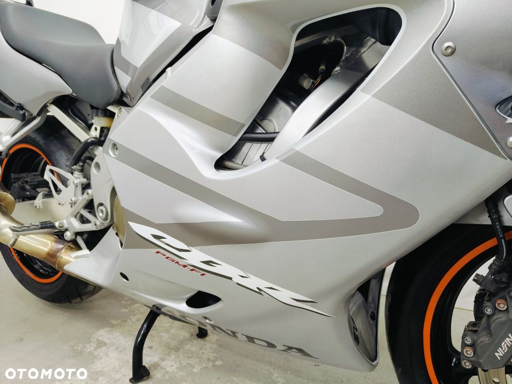 Honda CBR - 6