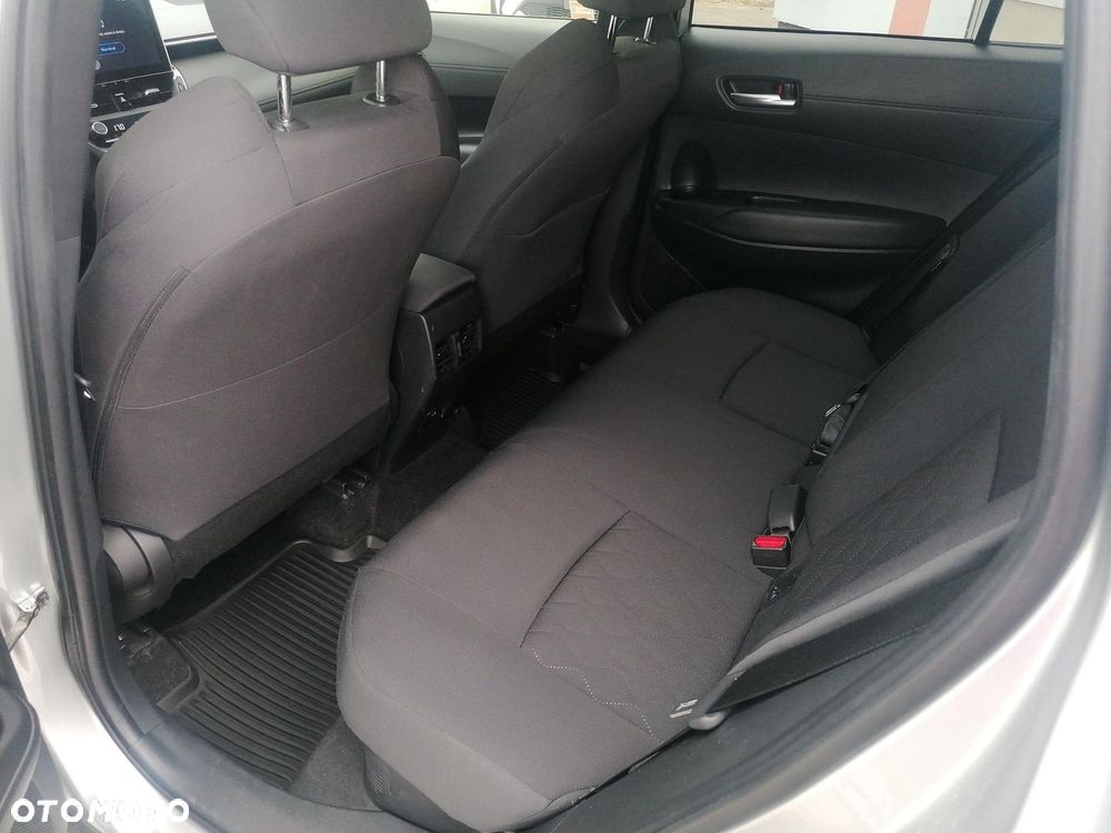 Toyota Corolla Cross - 12