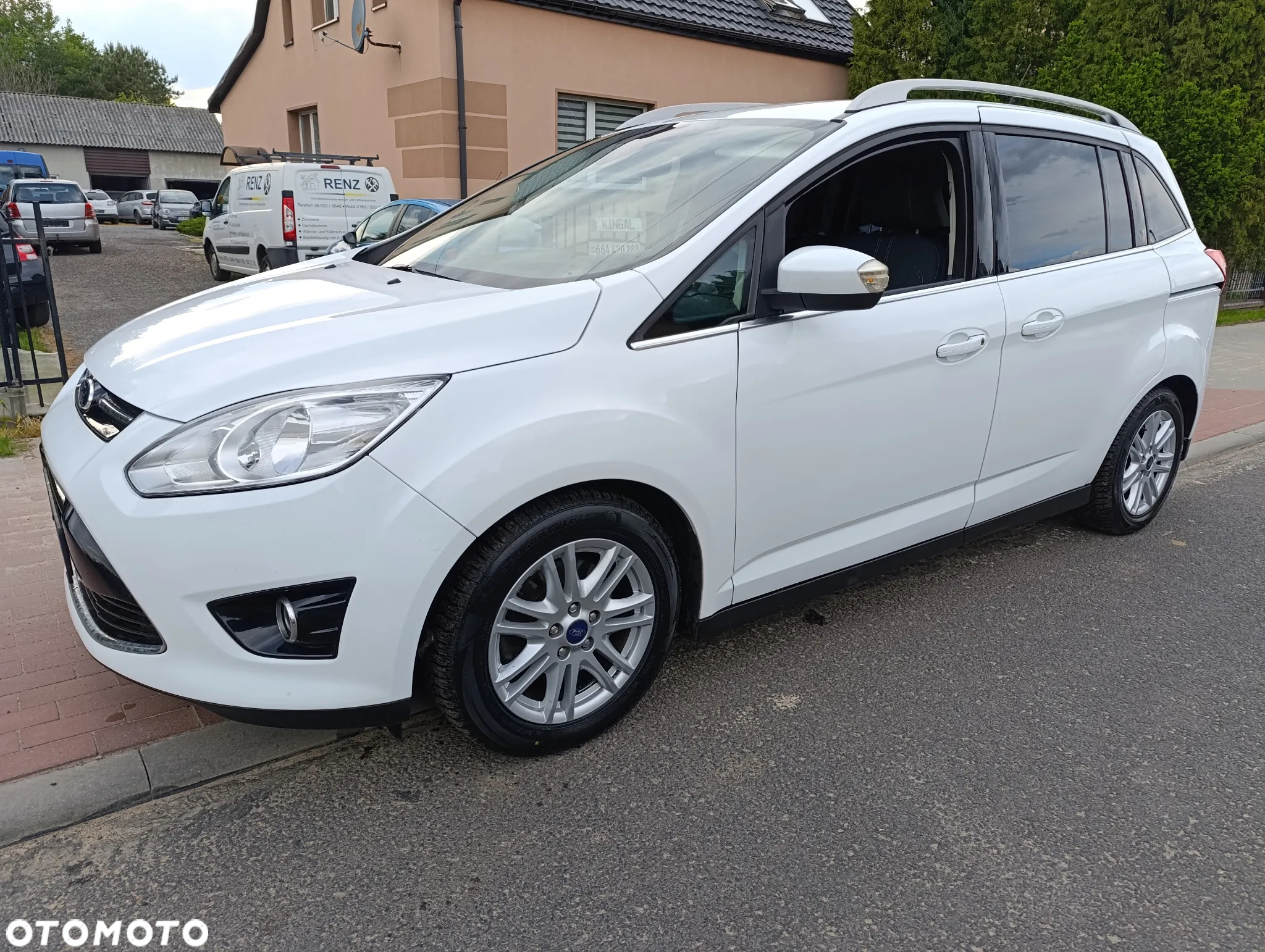 Ford Grand C-MAX 1.6 EcoBoost Start-Stop-System Titanium - 35