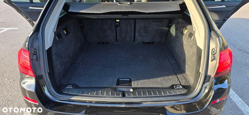 BMW Seria 5 520d xDrive - 18