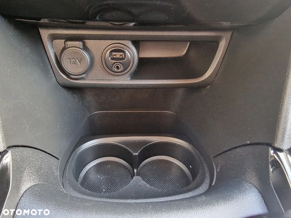 Peugeot 2008 - 14