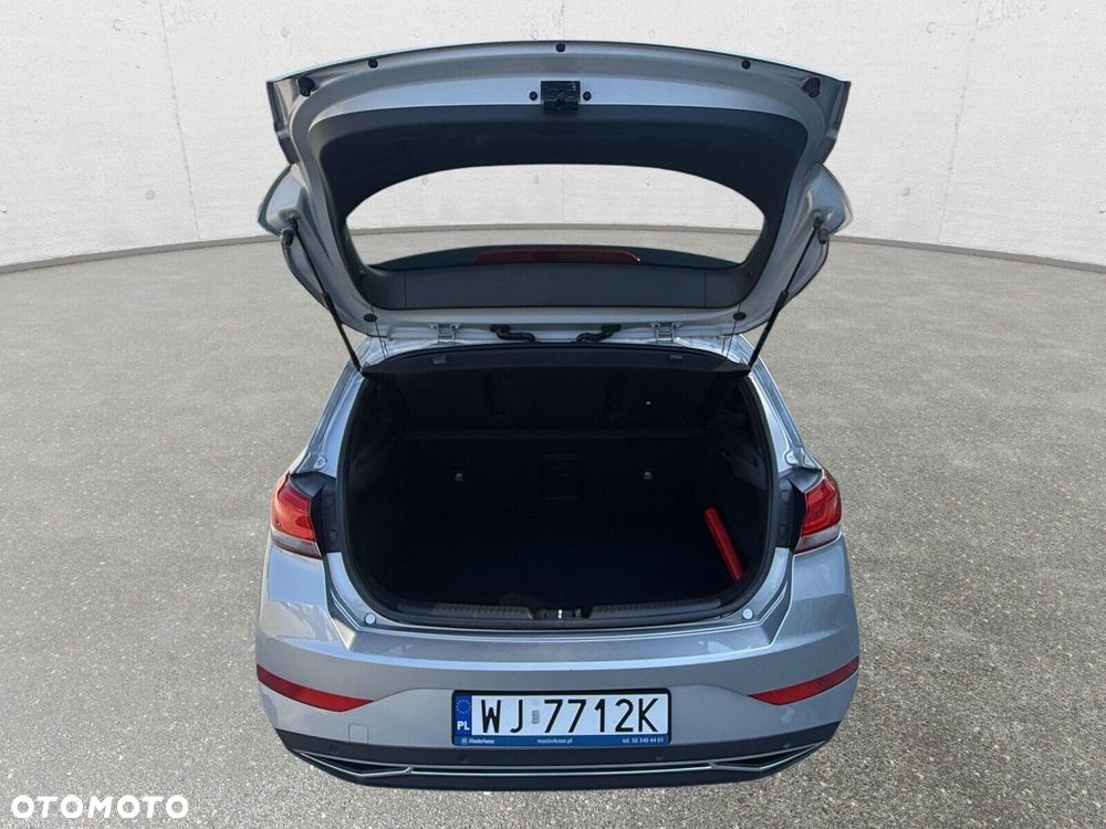 Hyundai i30 1.5 DPI Smart - 24