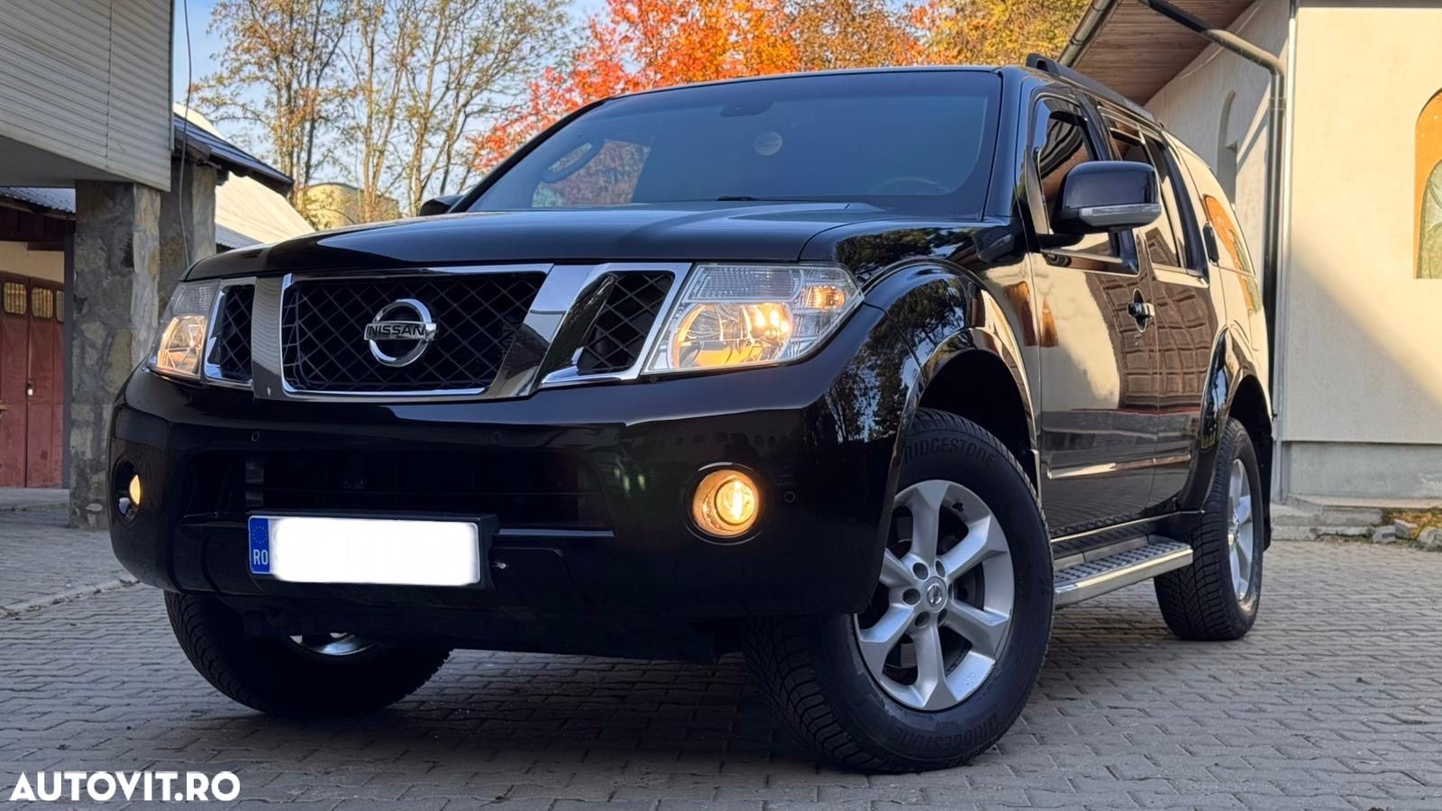 Nissan Pathfinder 2.5 dCi DPF All Mode 4X4 LE Aut. - 1
