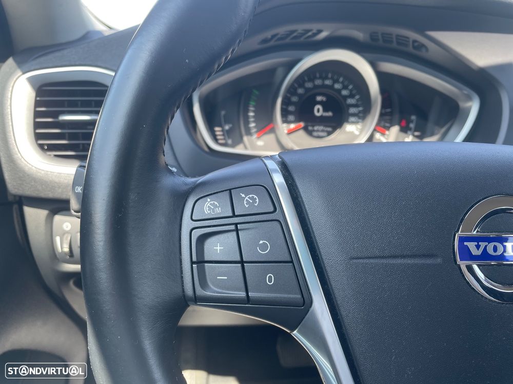 Volvo V40 Cross Country 1.6 D2 Kinetic Powershift - 27