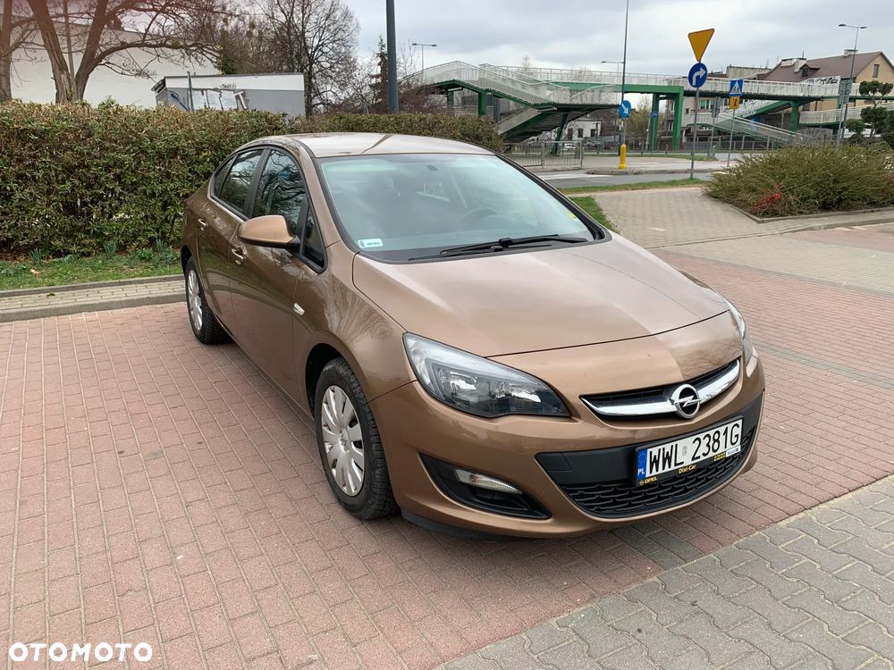 Opel Astra - 2
