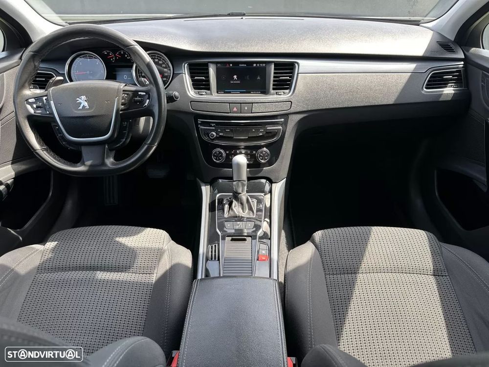 Peugeot 508 SW BlueHDi 120 EAT6 Stop&Start Allure - 38