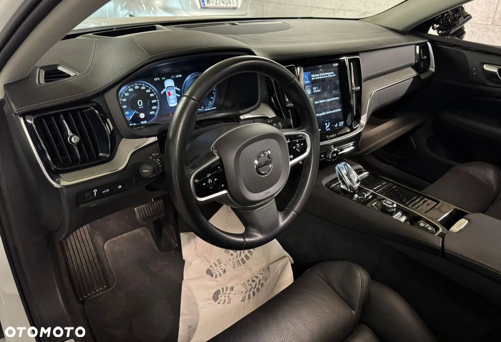 Volvo S60 T8 Recharge AWD Geartronic Inscription - 8