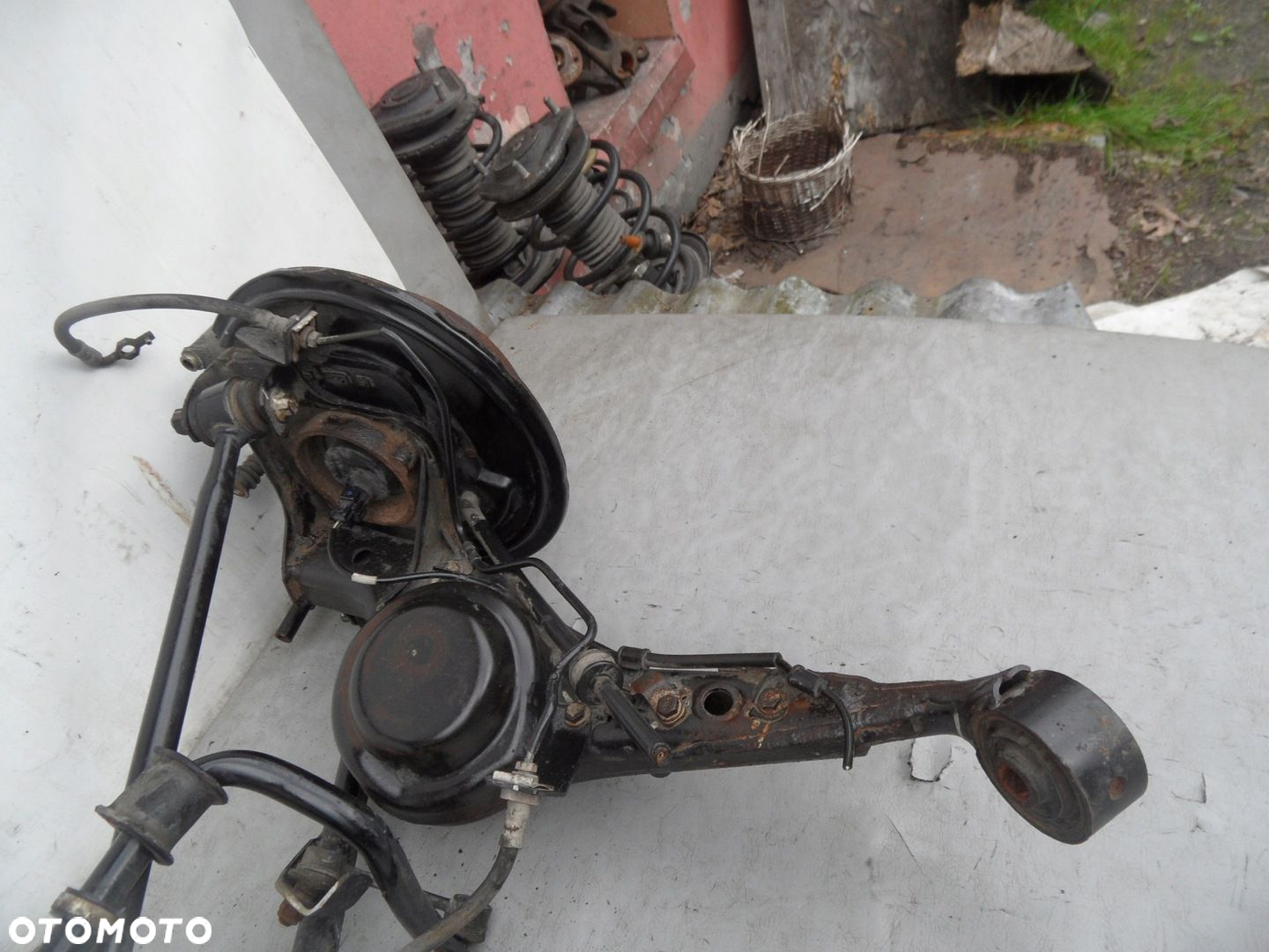 ZAWIESZENIE TYLNE WAHACZE TOYOTA RAV4 II 2WD - 4