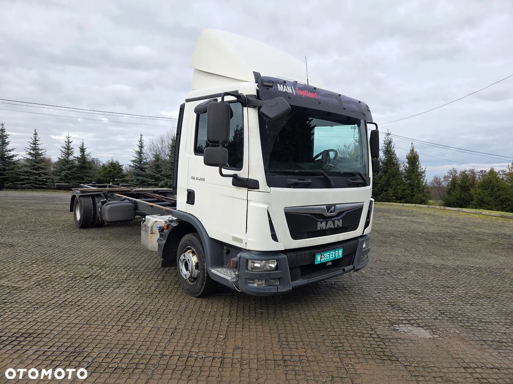 MAN TGL 12 220 - 3