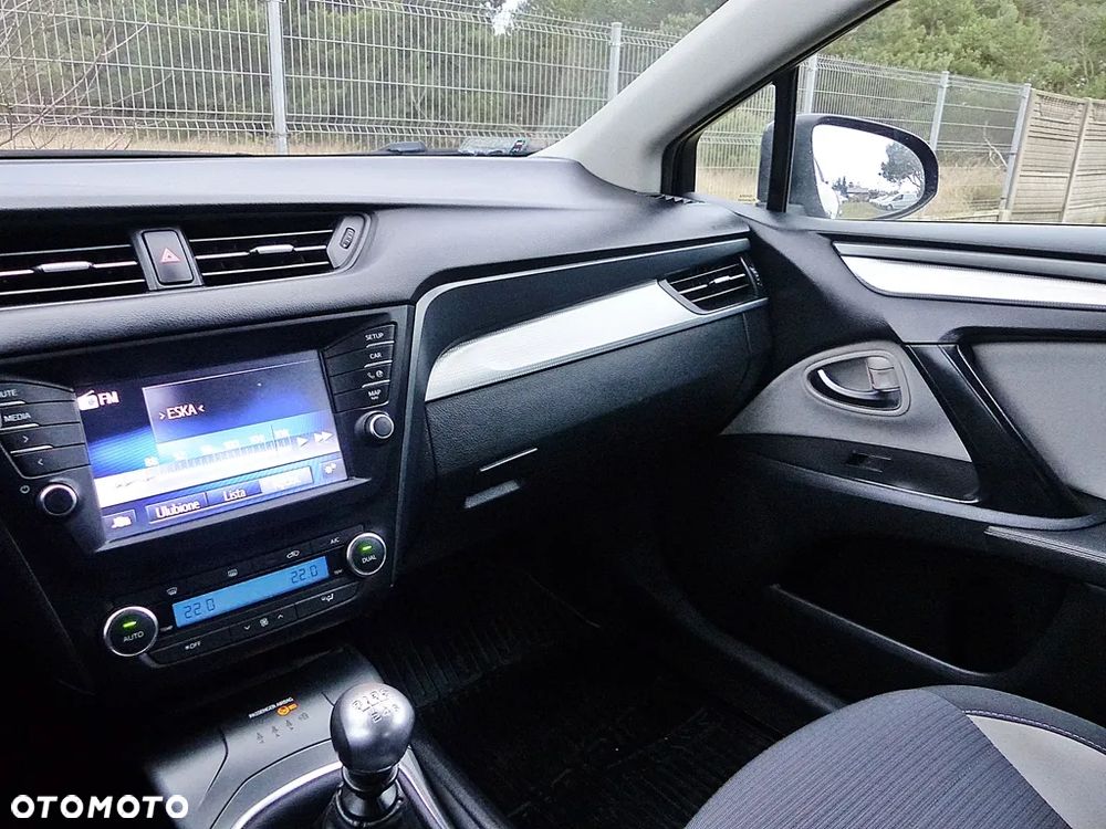 Toyota Avensis 2.0 D-4D Premium - 34