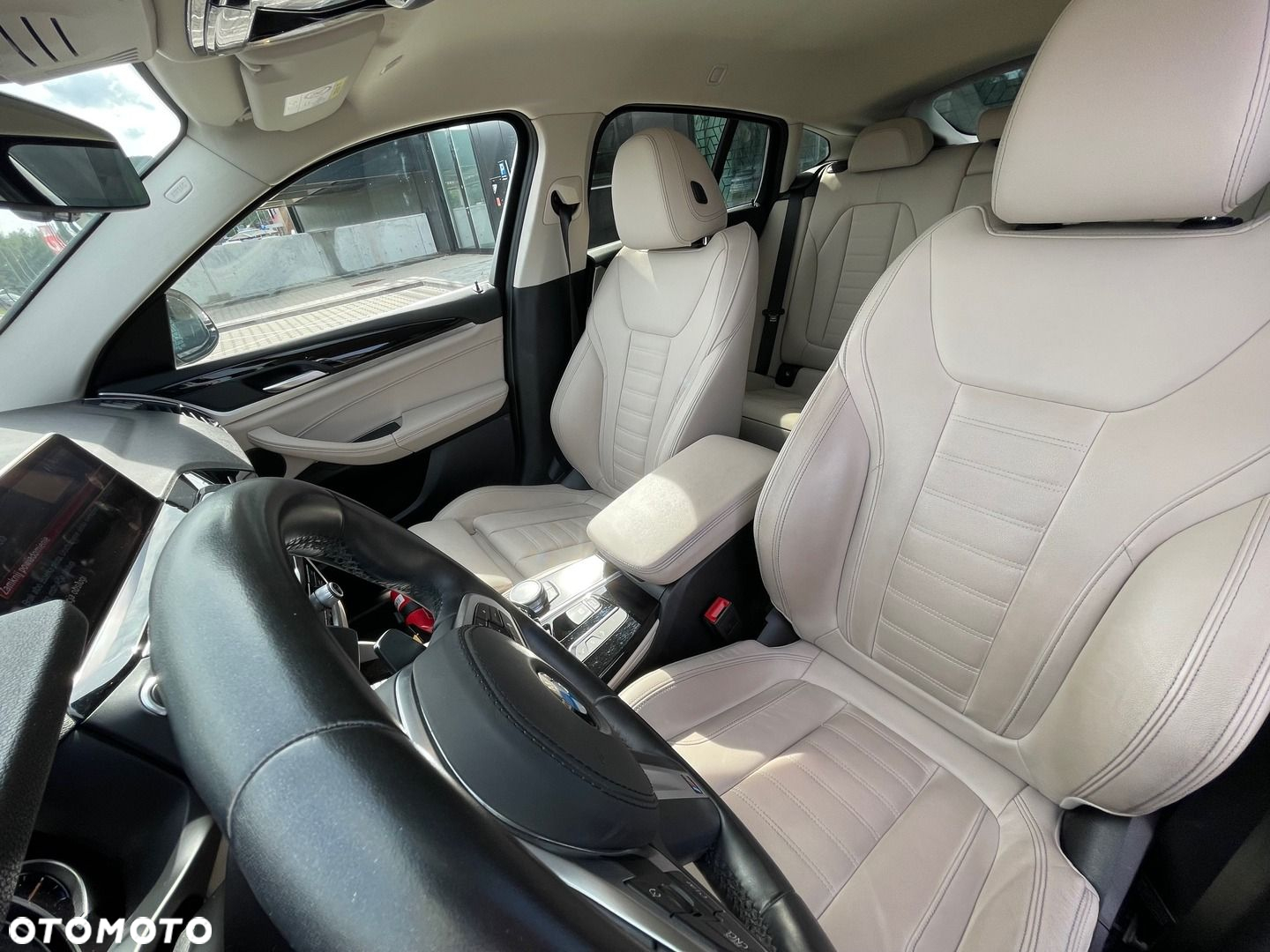 BMW X4 - 11
