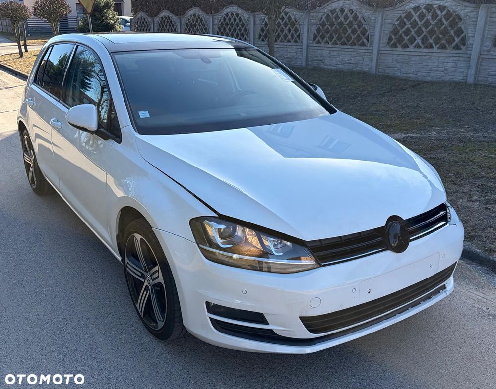 Volkswagen Golf - 4