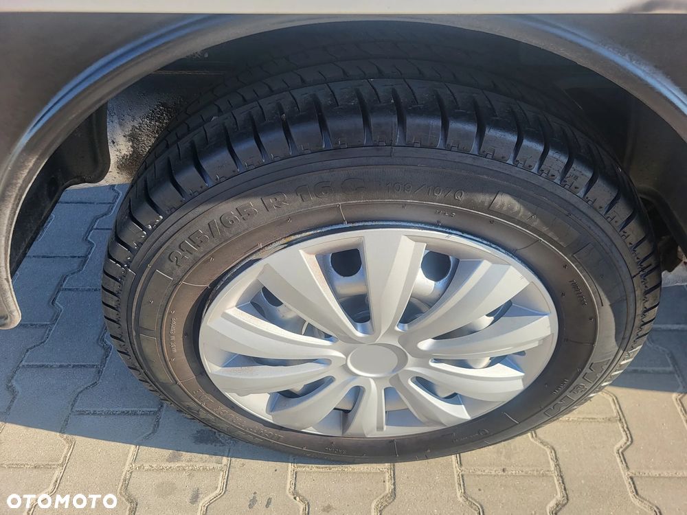 Volkswagen Transporter - 27