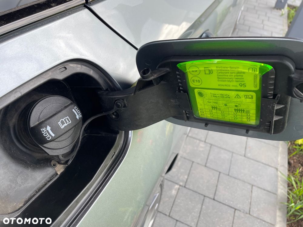 Skoda Superb ver-1-4-tsi-plug--in-hybrid-sportline-dsg - 21