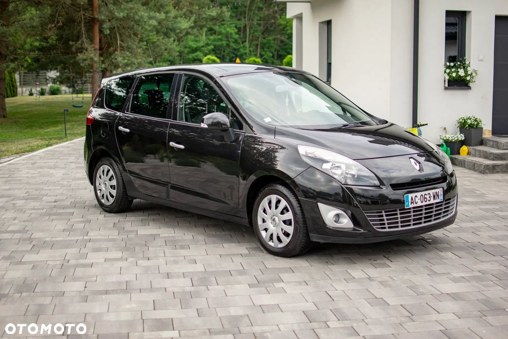 Renault Grand Scenic - 13