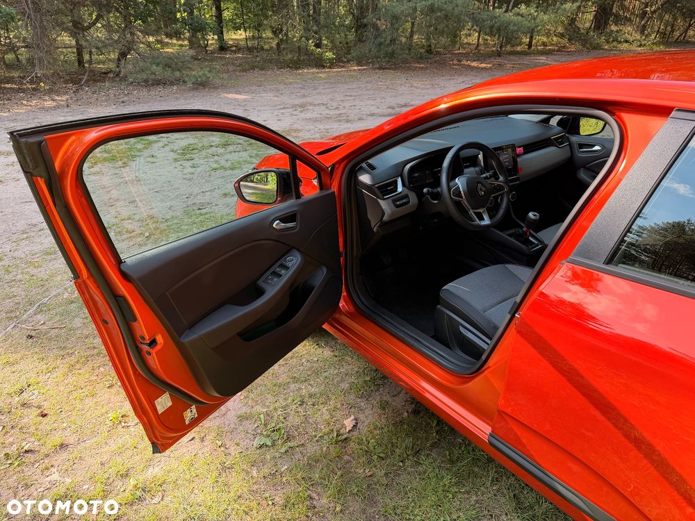 Renault Clio TCe 90 EVOLUTION - 9