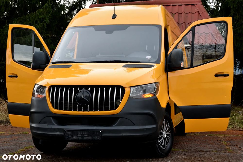 Mercedes-Benz SPRINTER - 4