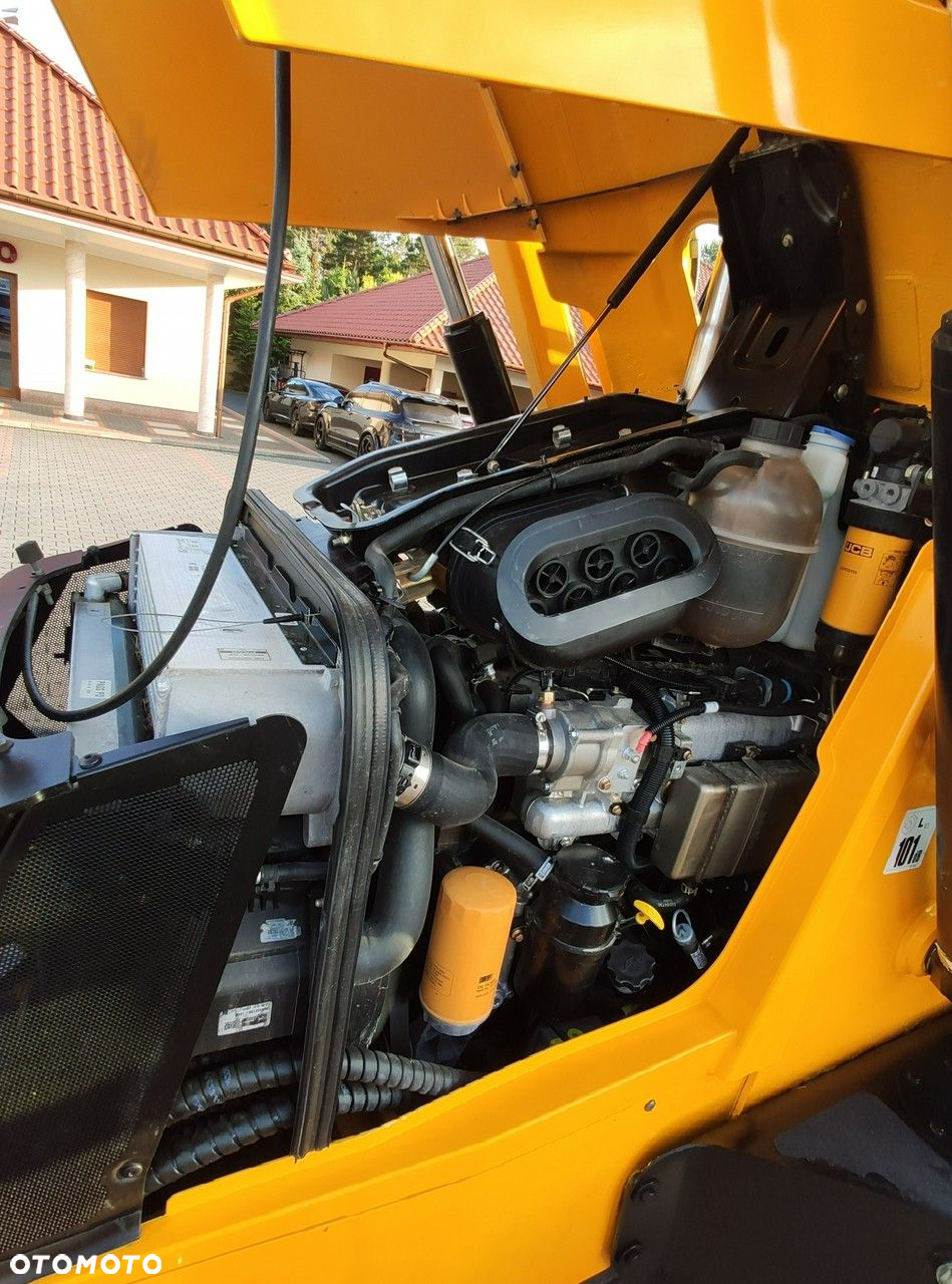 JCB 3CX - 30