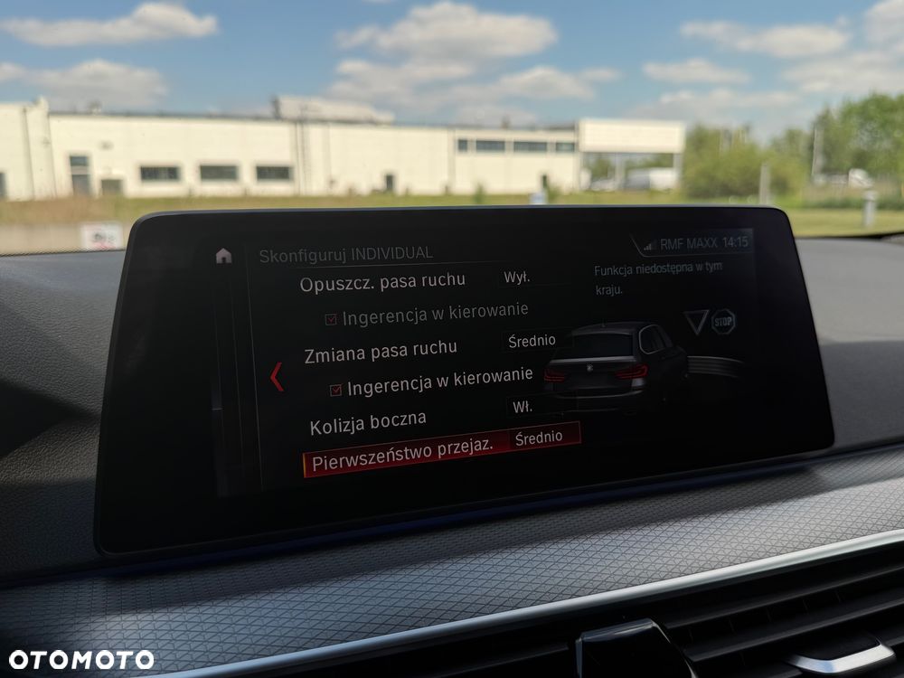 BMW Seria 5 520d xDrive M Sport sport - 28