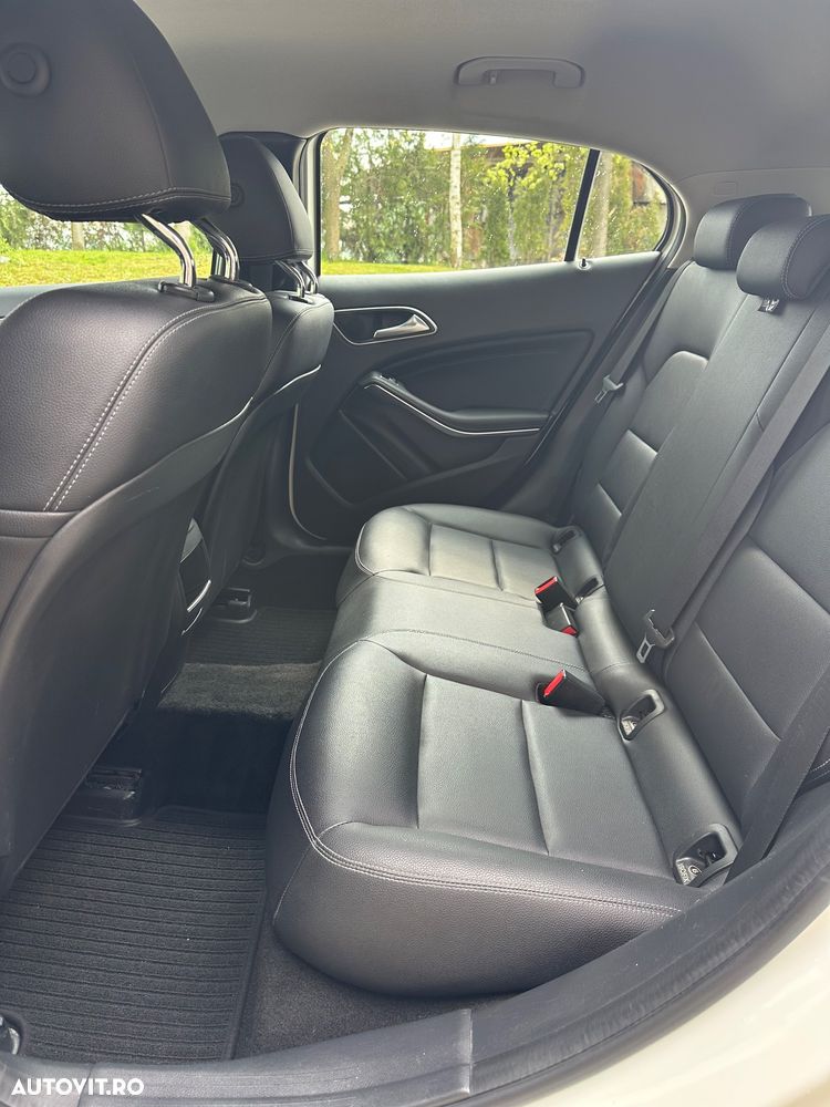 Mercedes-Benz GLA 200 (CDI) d 4Matic 7G-DCT Urban - 11