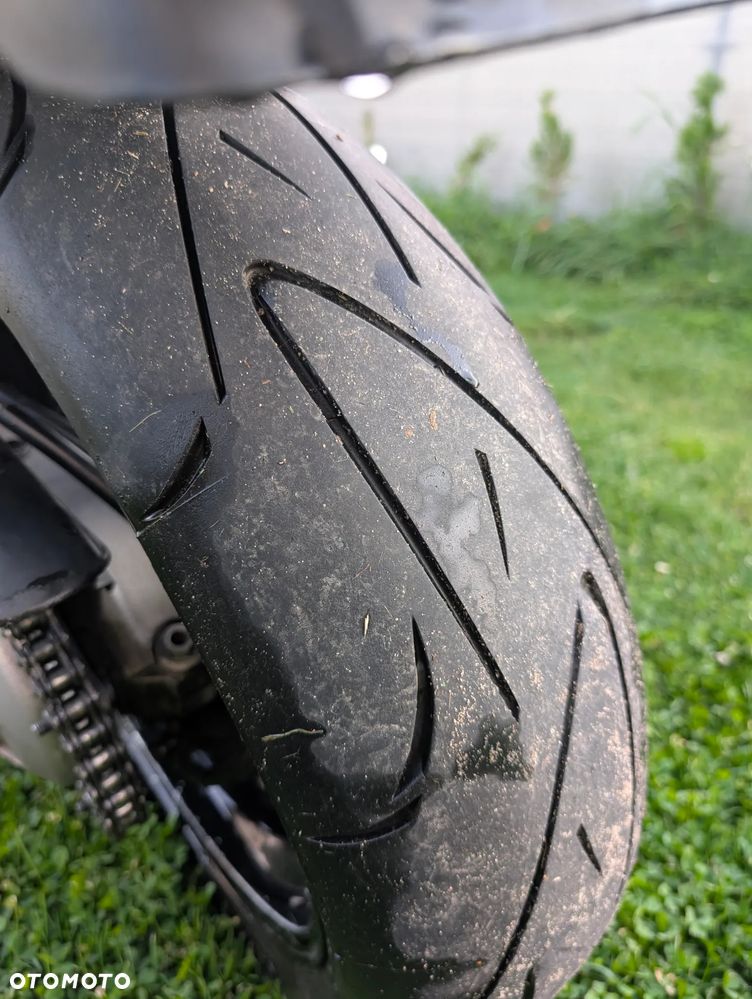 Honda VFR - 18