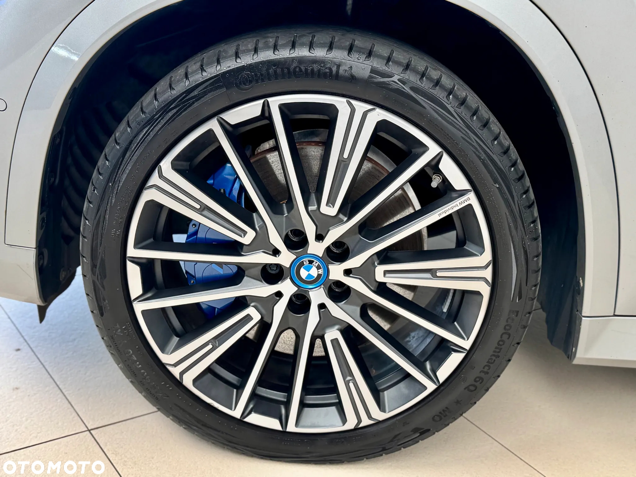 BMW iX1 xDrive30 66.5kWh M Sport - 4