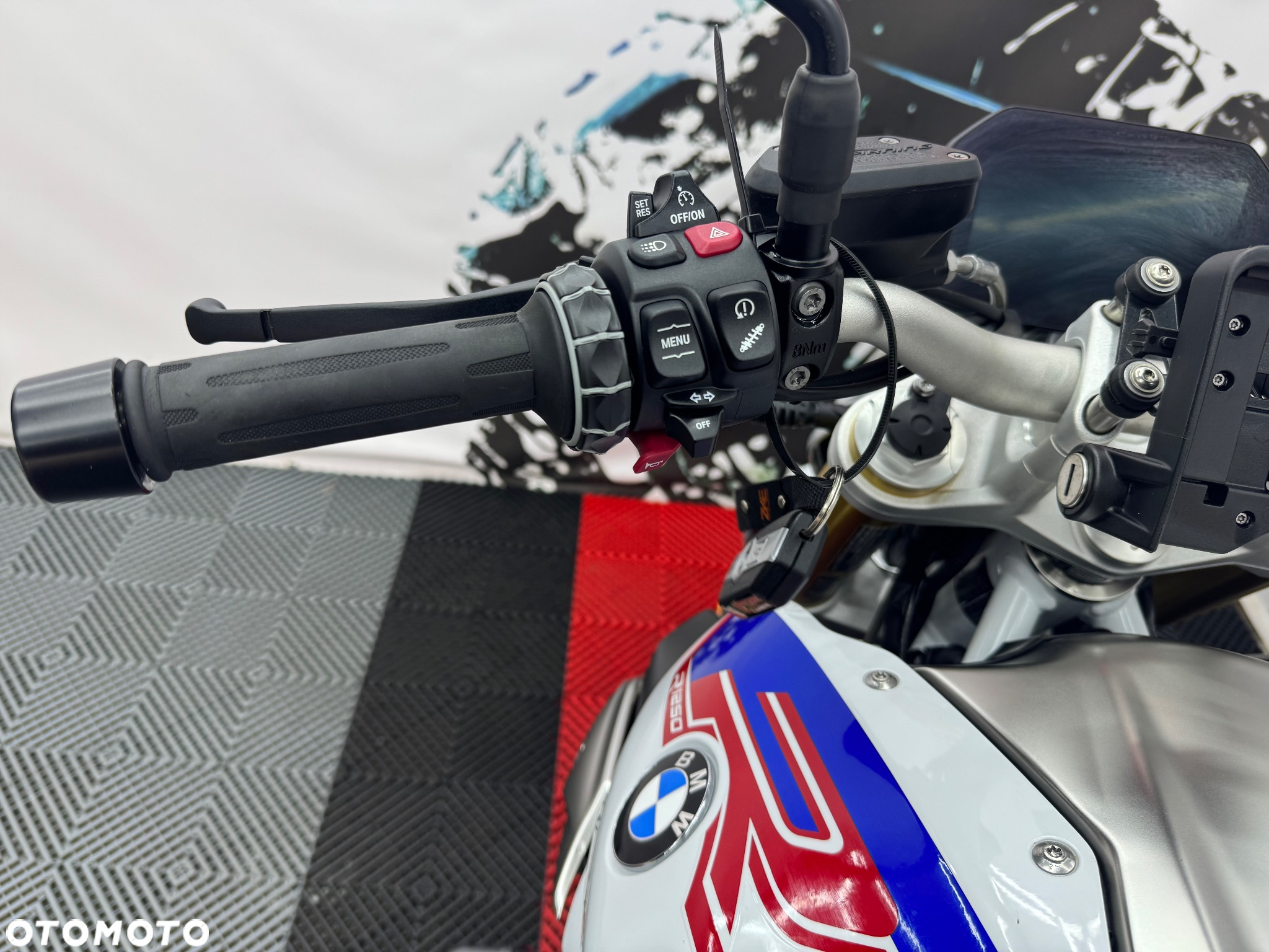 BMW R - 26