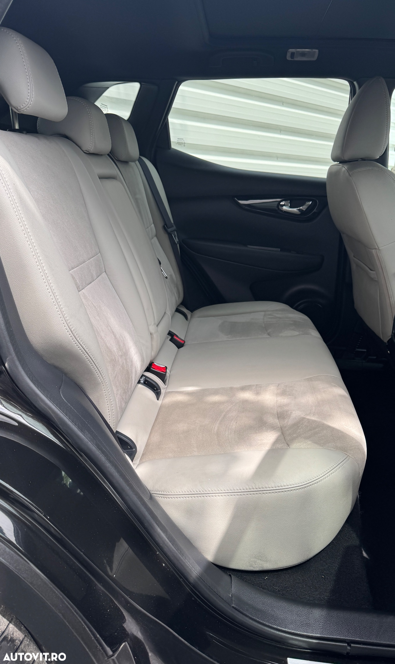 Nissan Qashqai 1.6 DCI 4 x 4 DPF tekna - 13