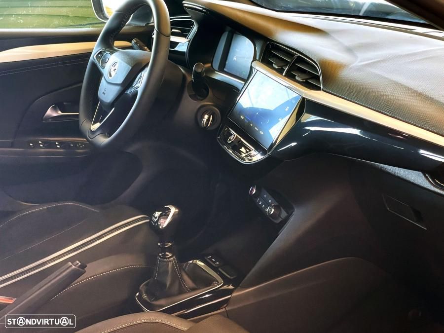 Opel Corsa 1.2 T GS - 20
