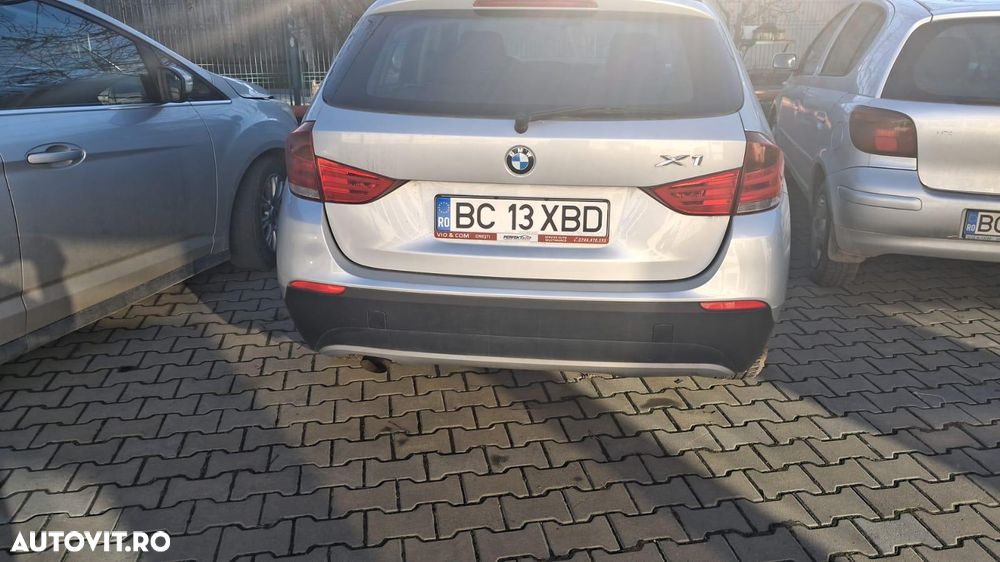 BMW X1 sDrive18d - 9