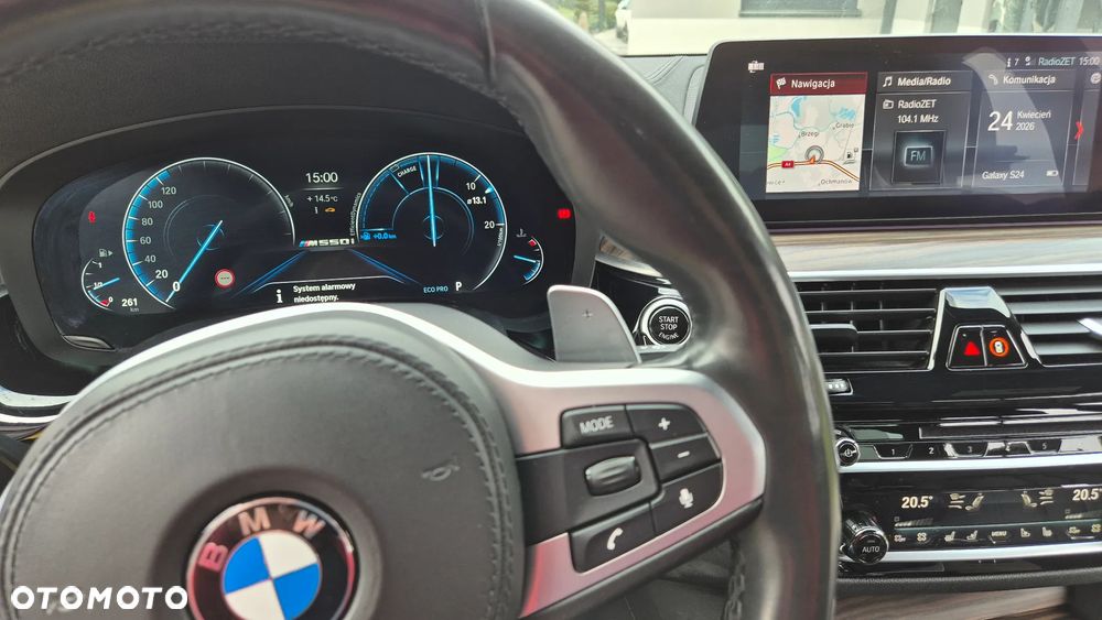 BMW Seria 5 M550i xDrive sport - 4