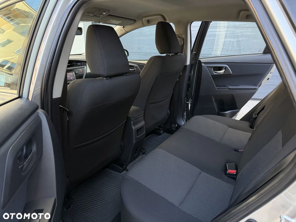 Toyota Auris - 29