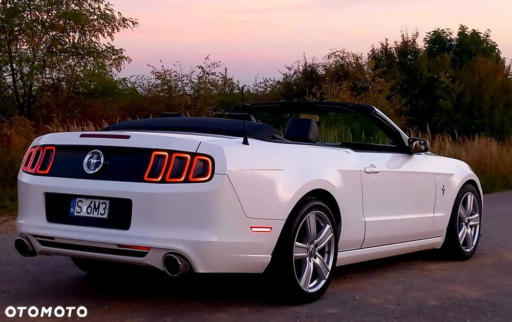 Ford Mustang 3.7 V6 Premium - 21