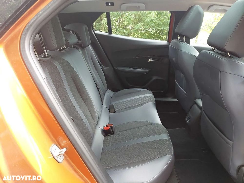 Peugeot 2008 PureTech 130 EAT8 Allure - 16