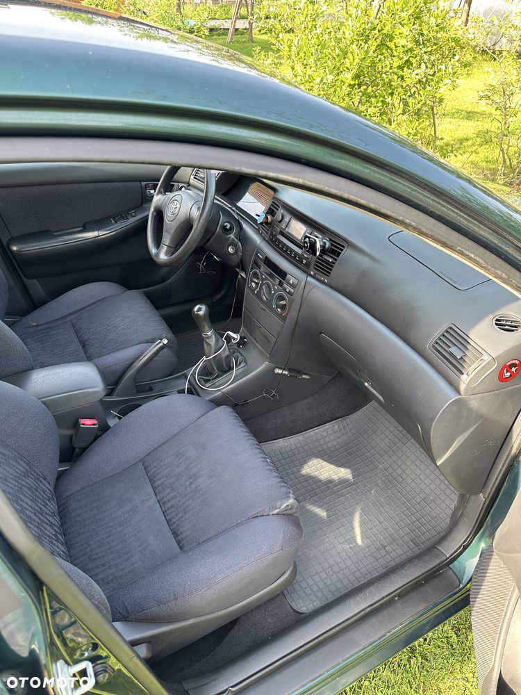 Toyota Corolla 1.6 VVT-i Terra - 9