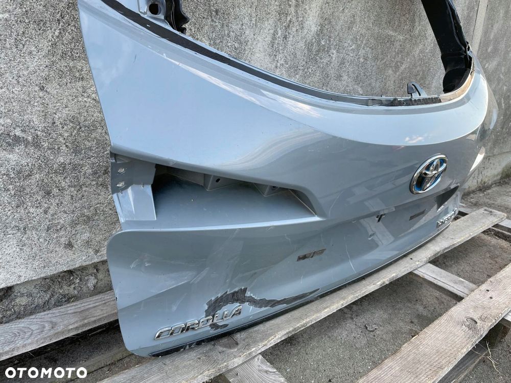 klapa bagaznika tyl tylna toyota corolla e21 kombi - 4