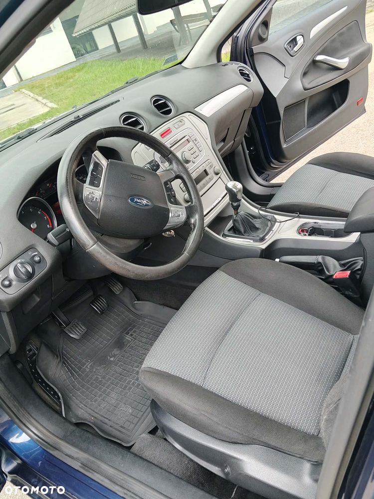 Ford Mondeo - 15