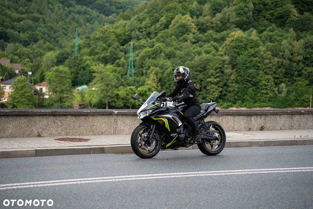 Kawasaki Ninja - 1