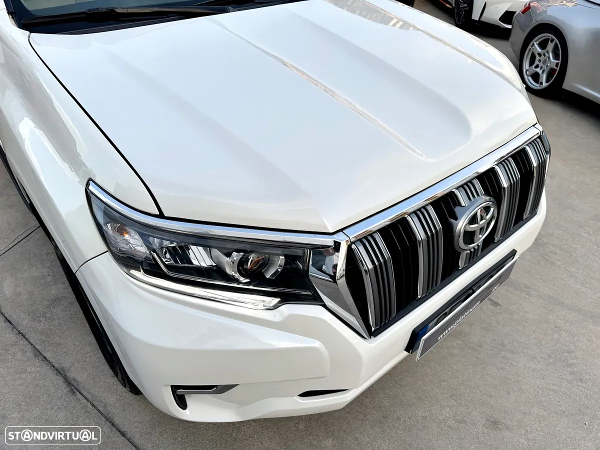 Toyota Land Cruiser Prado - 38