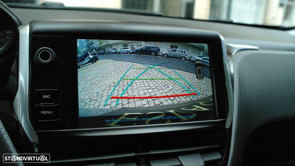 Peugeot 2008 1.2 PureTech Style - 42