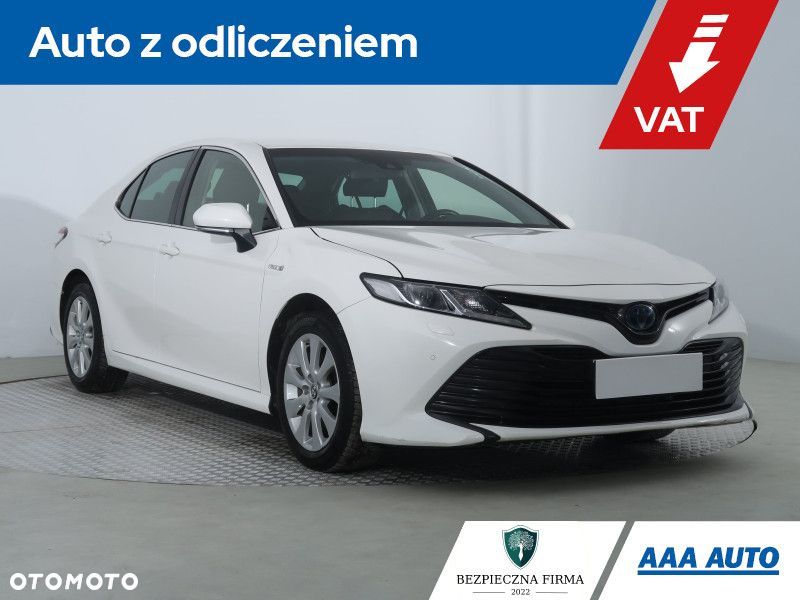 Toyota Camry - 1