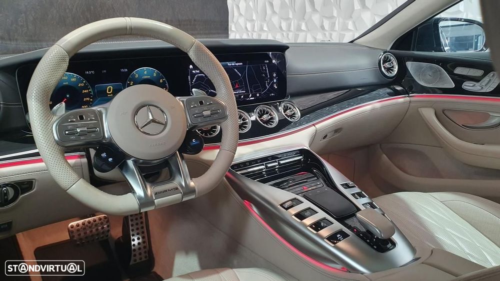 Mercedes-Benz AMG GT 43 4Matic+ Speedshift TCT 9G - 24