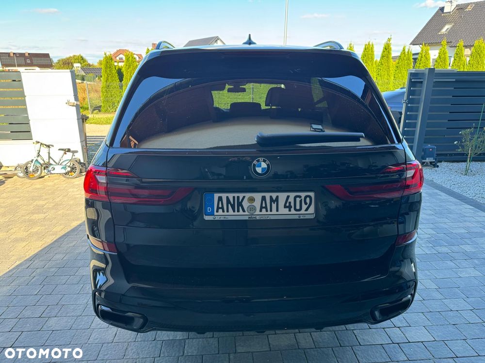 BMW X7 - 10
