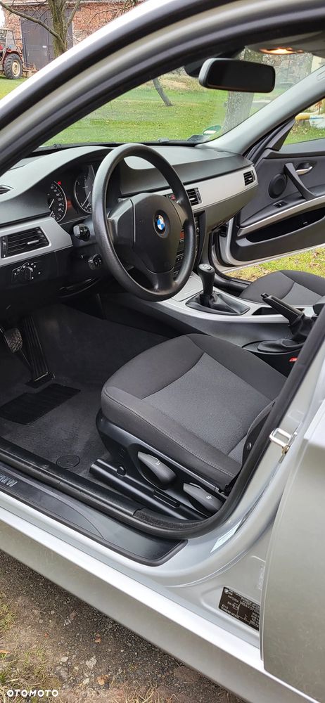 BMW Seria 3 320d DPF - 14