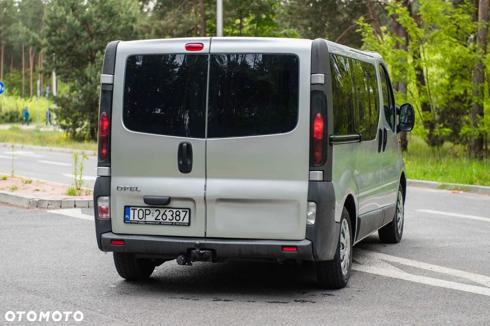 Opel Vivaro - 2