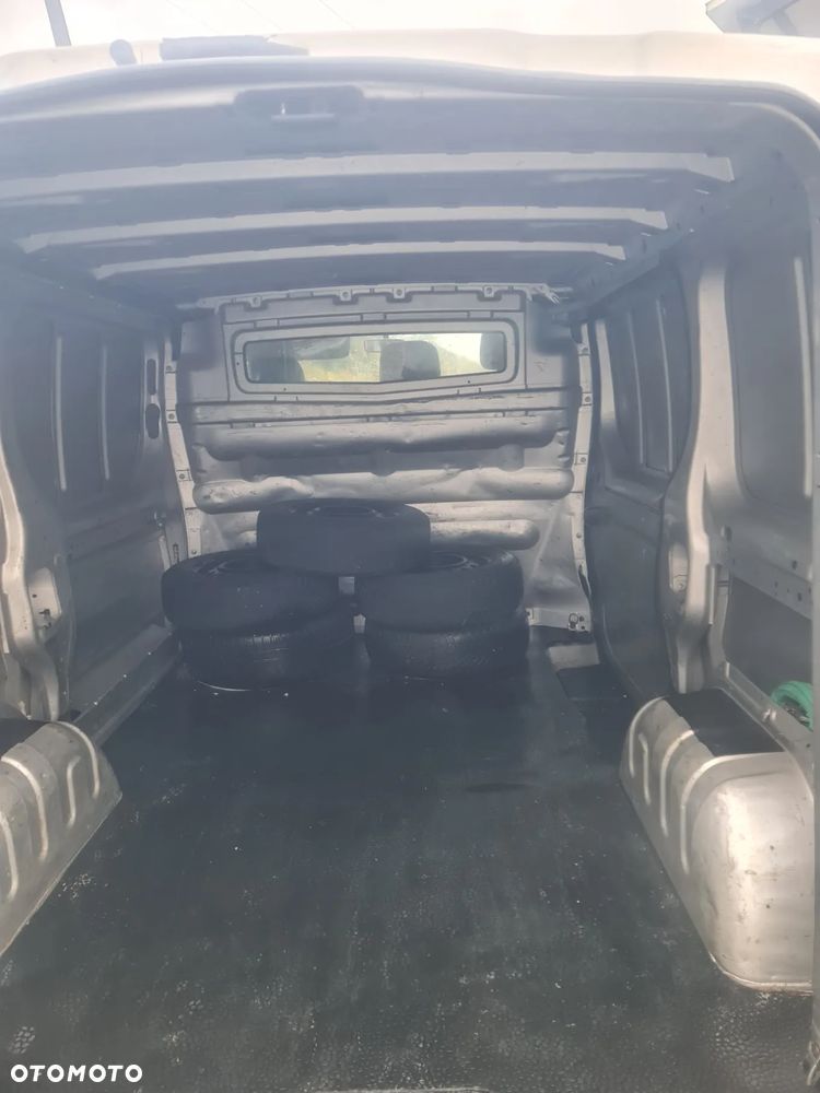 Opel Vivaro - 23